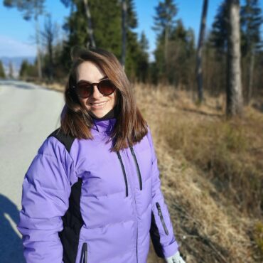 Eliza Baciu Alpine Ski Instructor